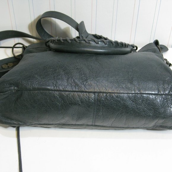 BALENCIAGA Gray Anthracite Town Crossbody Leather Bag - Picture 15 of 15